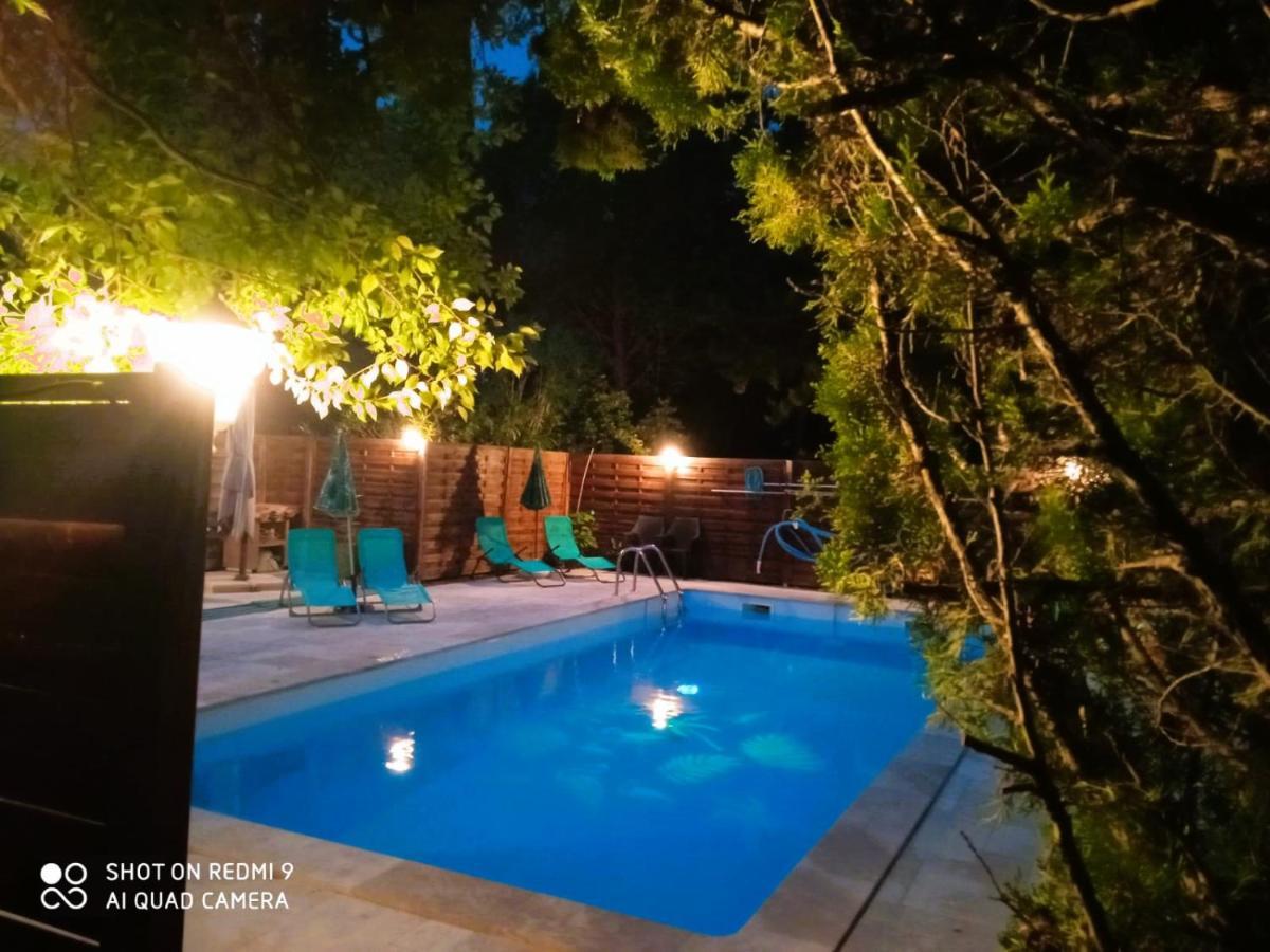 Chambre Independante Piscine, Parc, Cuisine... Brezilhac Exterior foto